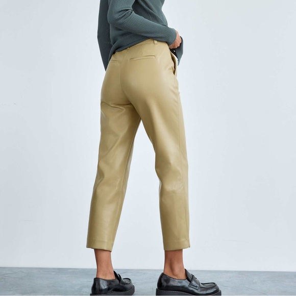 Babaton Command Cropped Pant - Picture 3 of 7